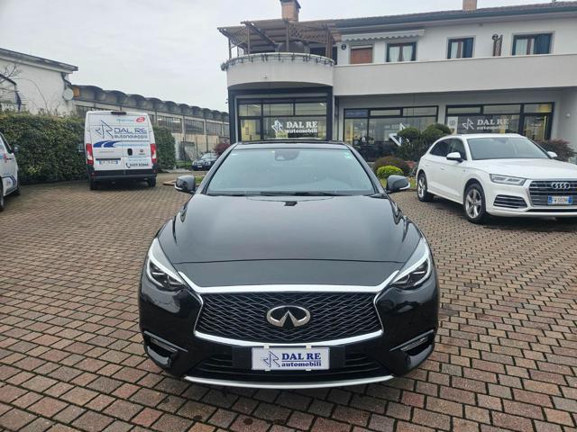 INFINITI Q30 PREMIUM