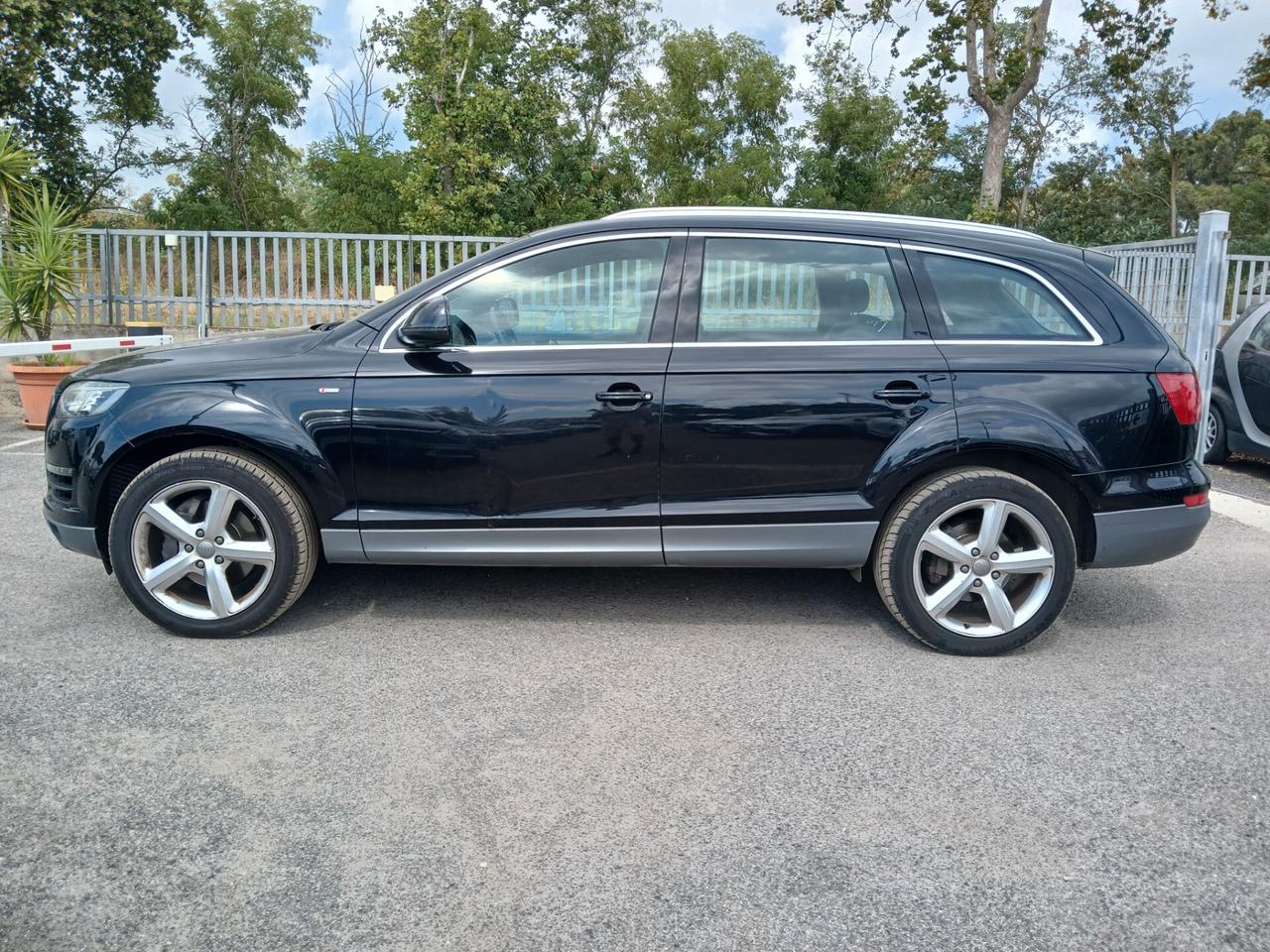 Audi Q7 3.0 TDI 240 CV clean diesel quattro tip. Advanced Plus