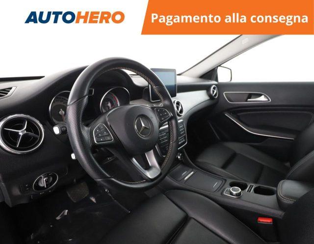 MERCEDES-BENZ GLA 200 d Automatic 4Matic Sport
