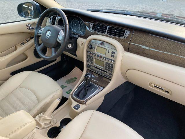 JAGUAR X-Type 2.2D cat aut. Premium Luxury cDPF