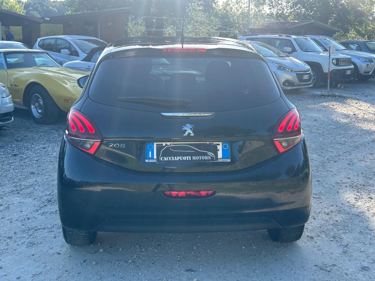 Peugeot 208 PureTech 82 5 porte Allure neopatentati permute