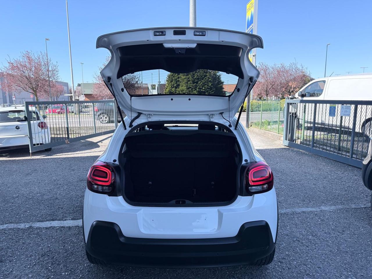 Citroen C3 1.2 puretech Shine s&s 83cv