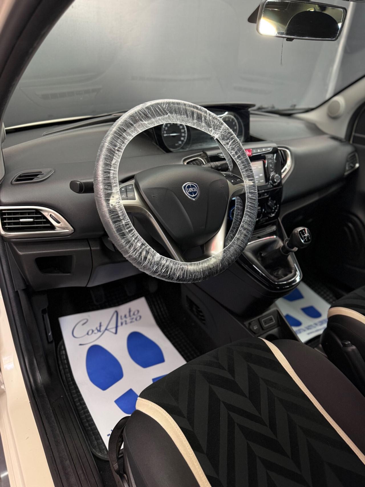 Lancia Ypsilon 1.2 GPL Ecochic Gold 2016