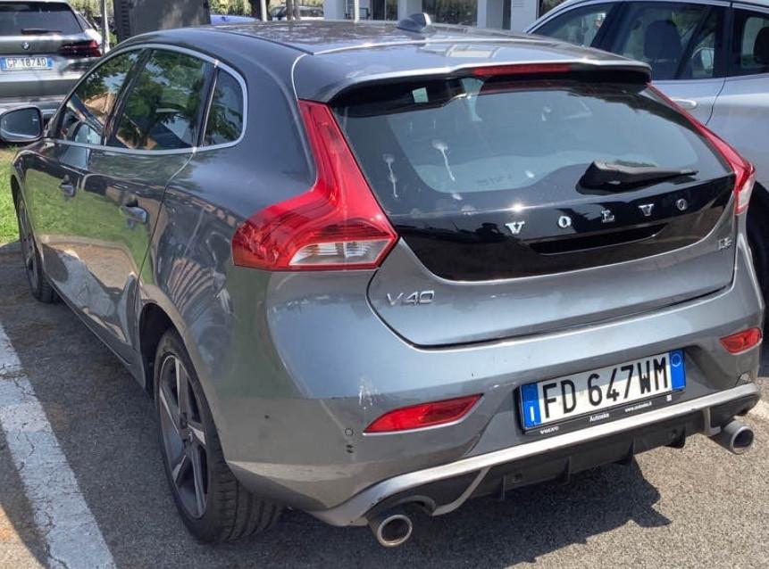 Volvo V40 2.0 D4 Momentum comenuova