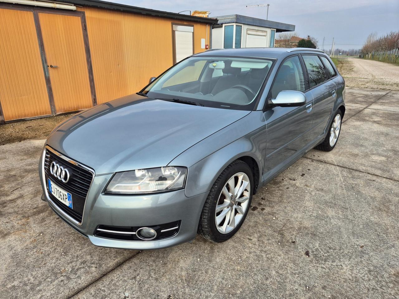 Audi A3 SPB 1.6 TDI 105 CV CR Ambition