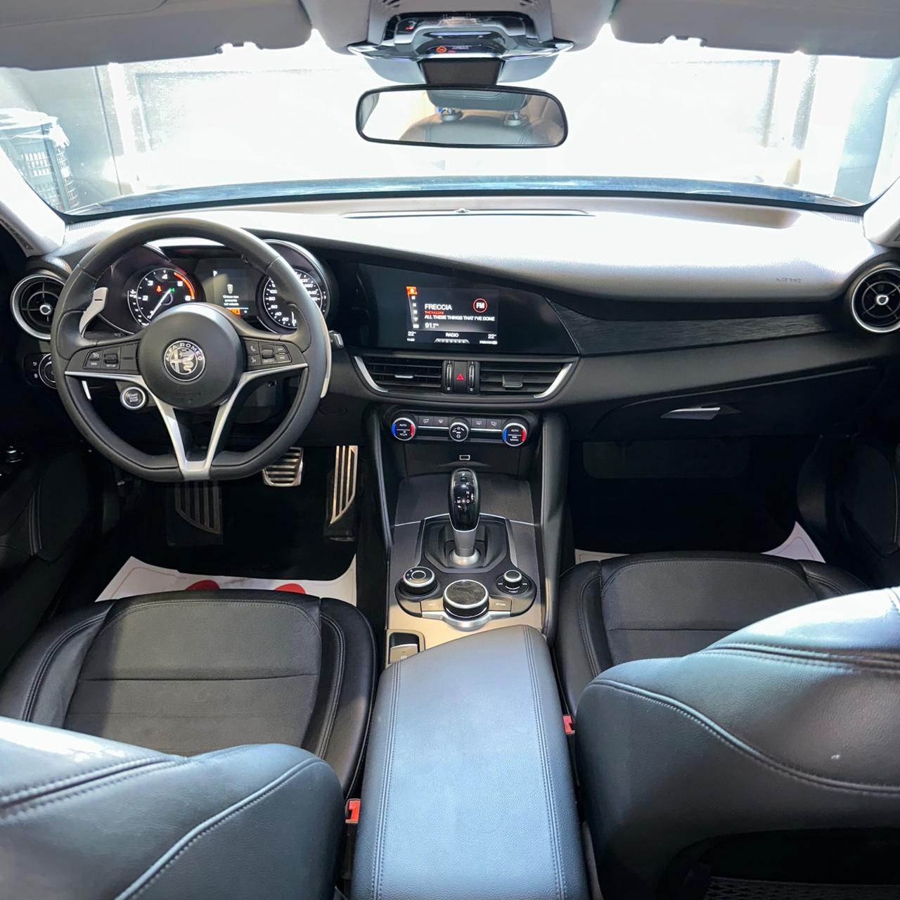 Alfa Romeo Giulia 2.2 Turbodiesel 180 CV AT8 Business Sport Launch Ed.