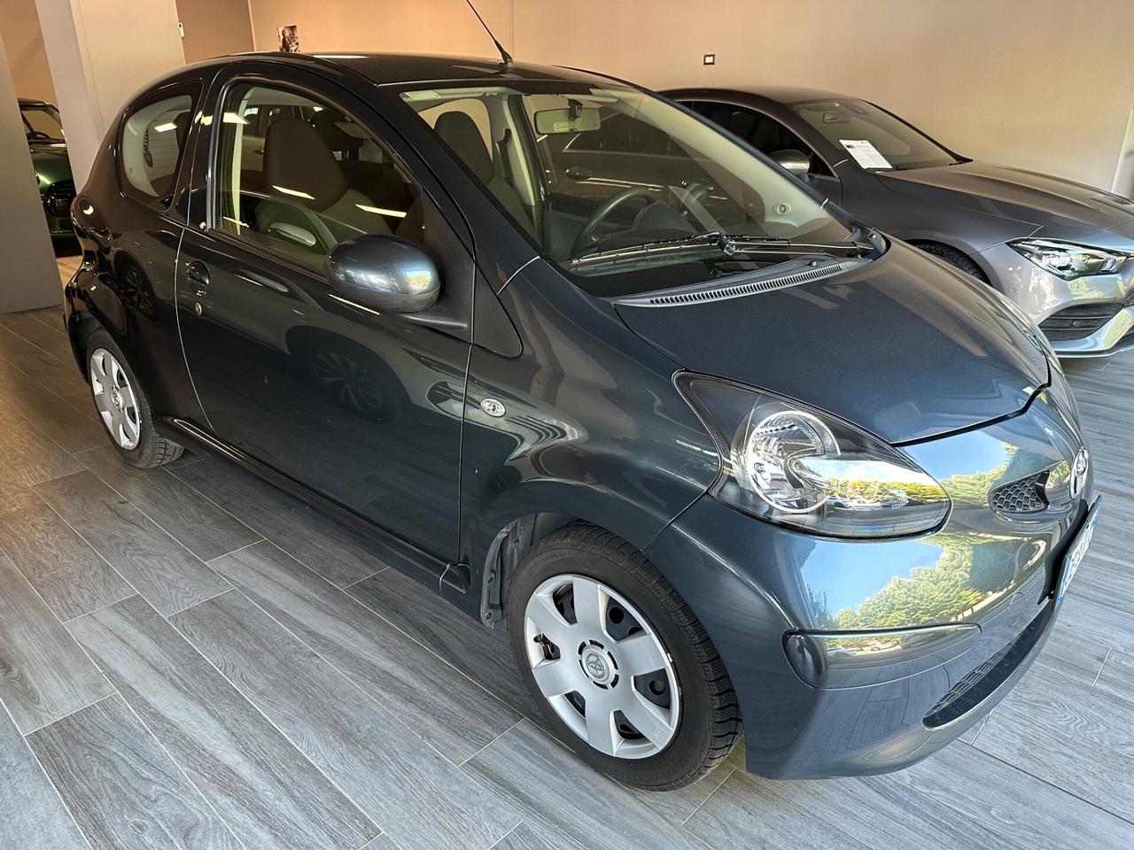 Toyota Aygo 1.0 Sol Automatica - UnicoPro