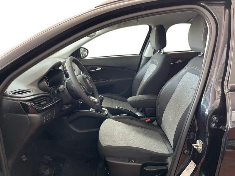 FIAT Tipo 5 porte Cross II 2021 1.0 Cross 100cv