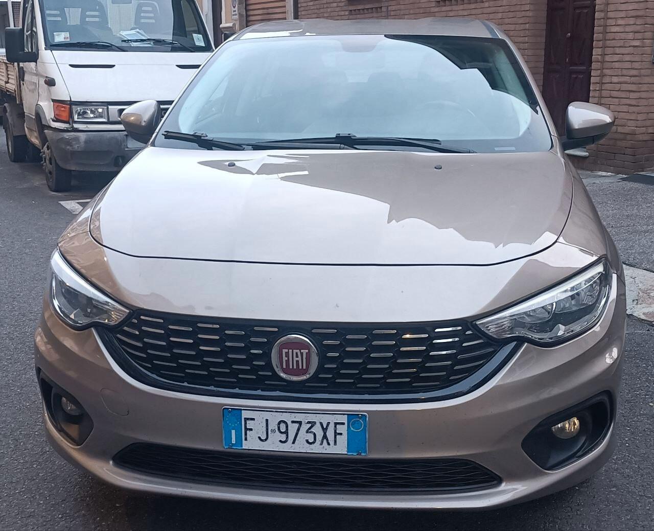 Fiat Tipo 1.6 Mjt S&S 5 porte Easy