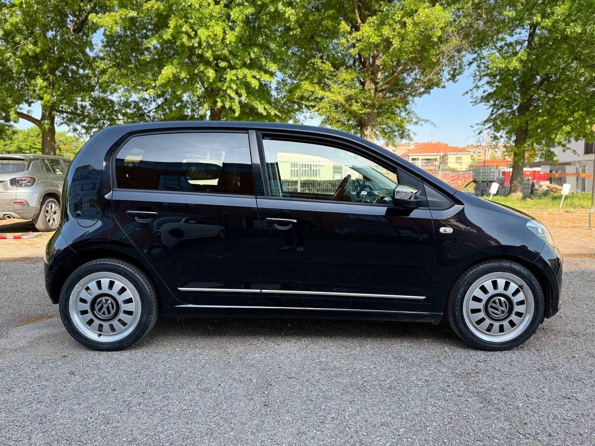 Volkswagen up! 1.0 Move up! 75cv 5p asg