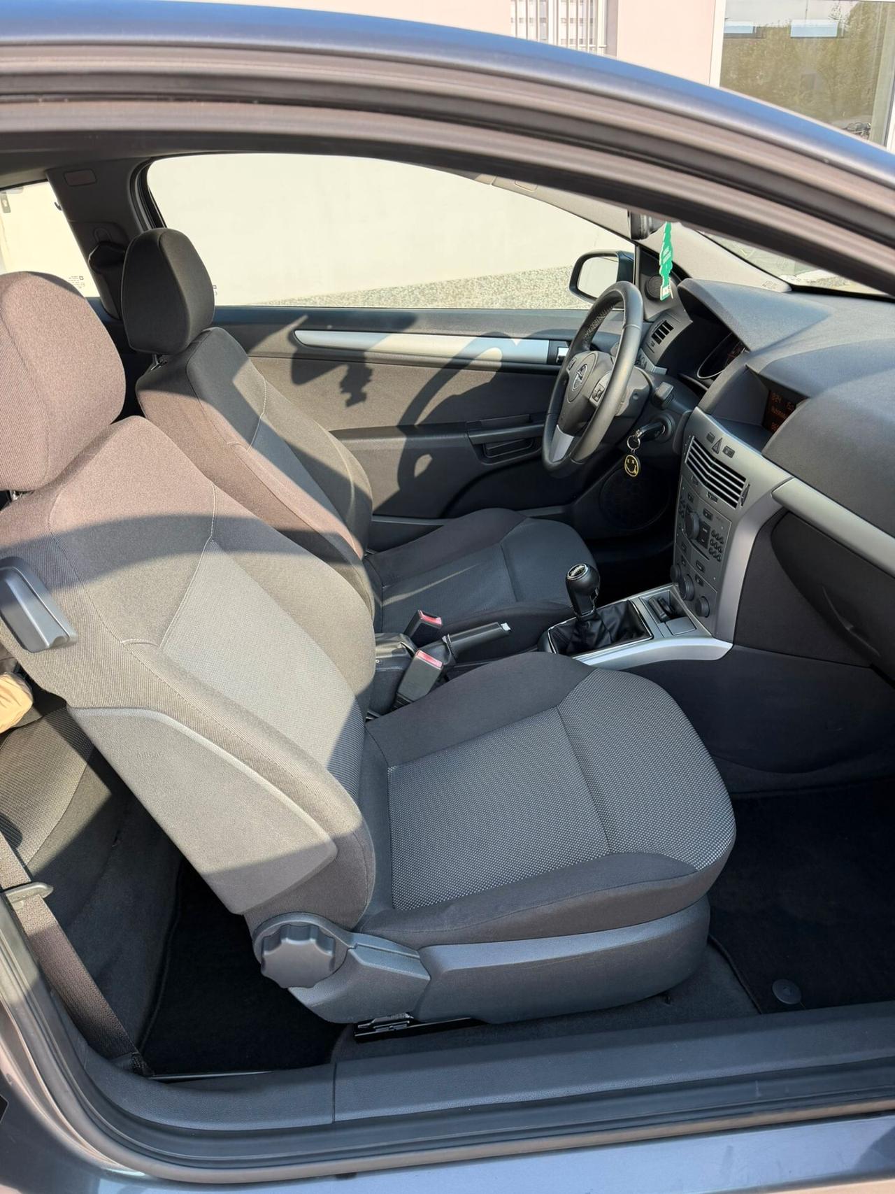 Opel Astra GTC 1.7 CDTI 110CV ecoFLEX 3 porte Enjoy