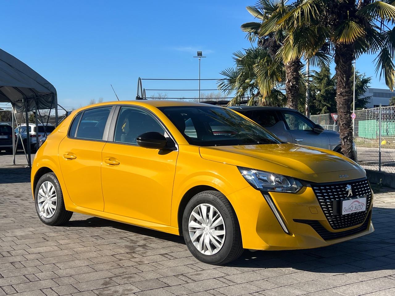 Peugeot 208 PureTech 75CV Active Neopatentati Finanziabile