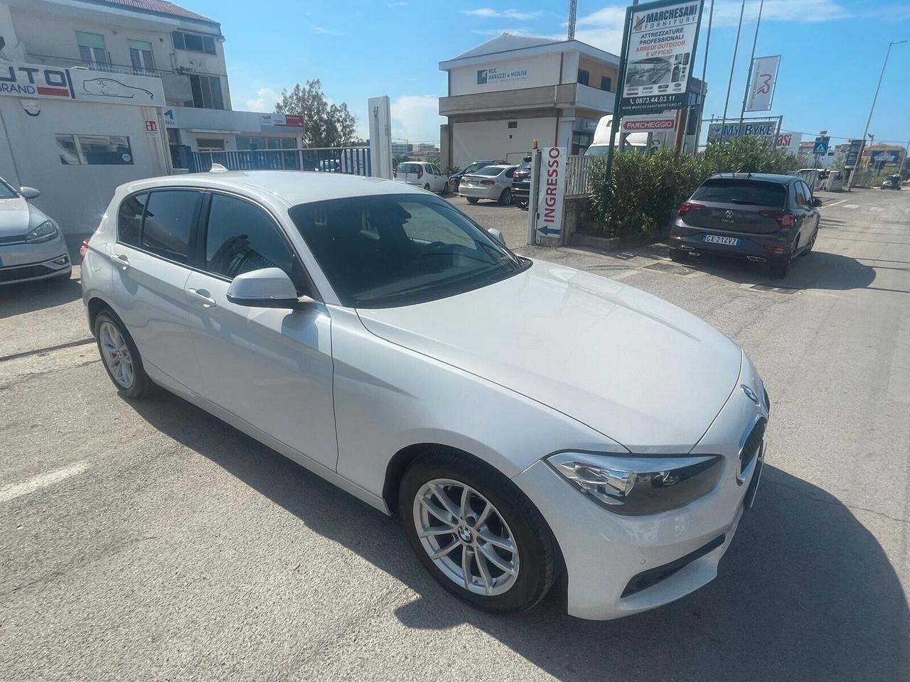 Bmw 116 116d 5p. Advantage