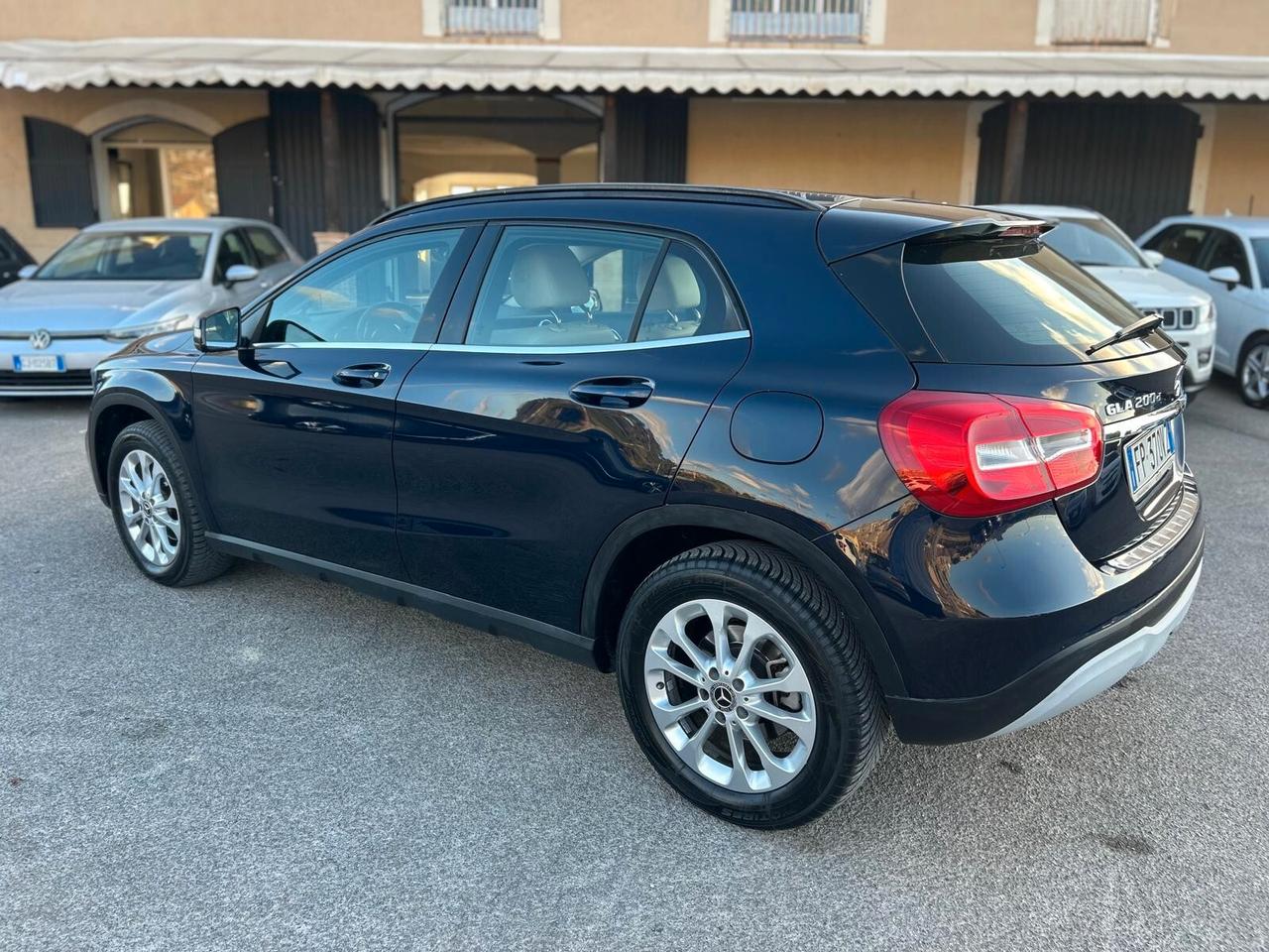 Mercedes-benz GLA 200 d Sport