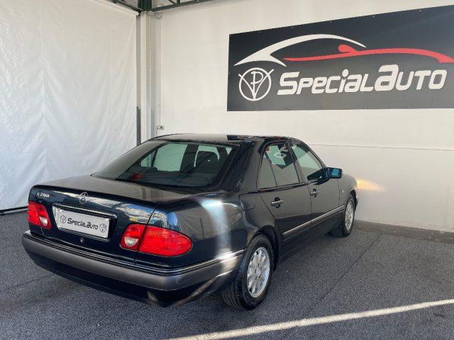 MERCEDES-BENZ E 200 Elegance soli 56000km