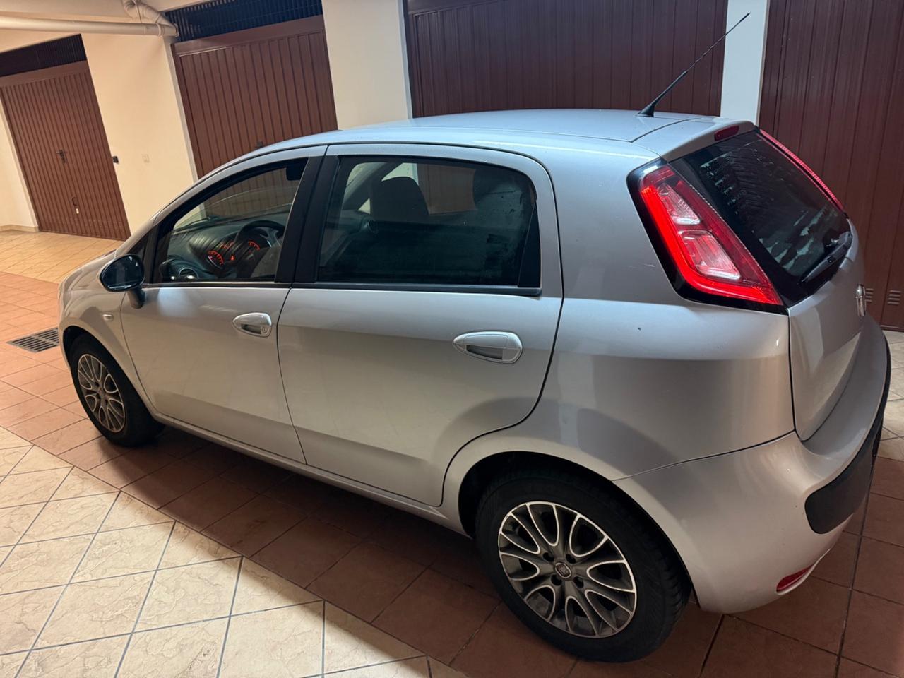 Fiat Punto 1.3 MJT II 75 CV 5 porte Lounge