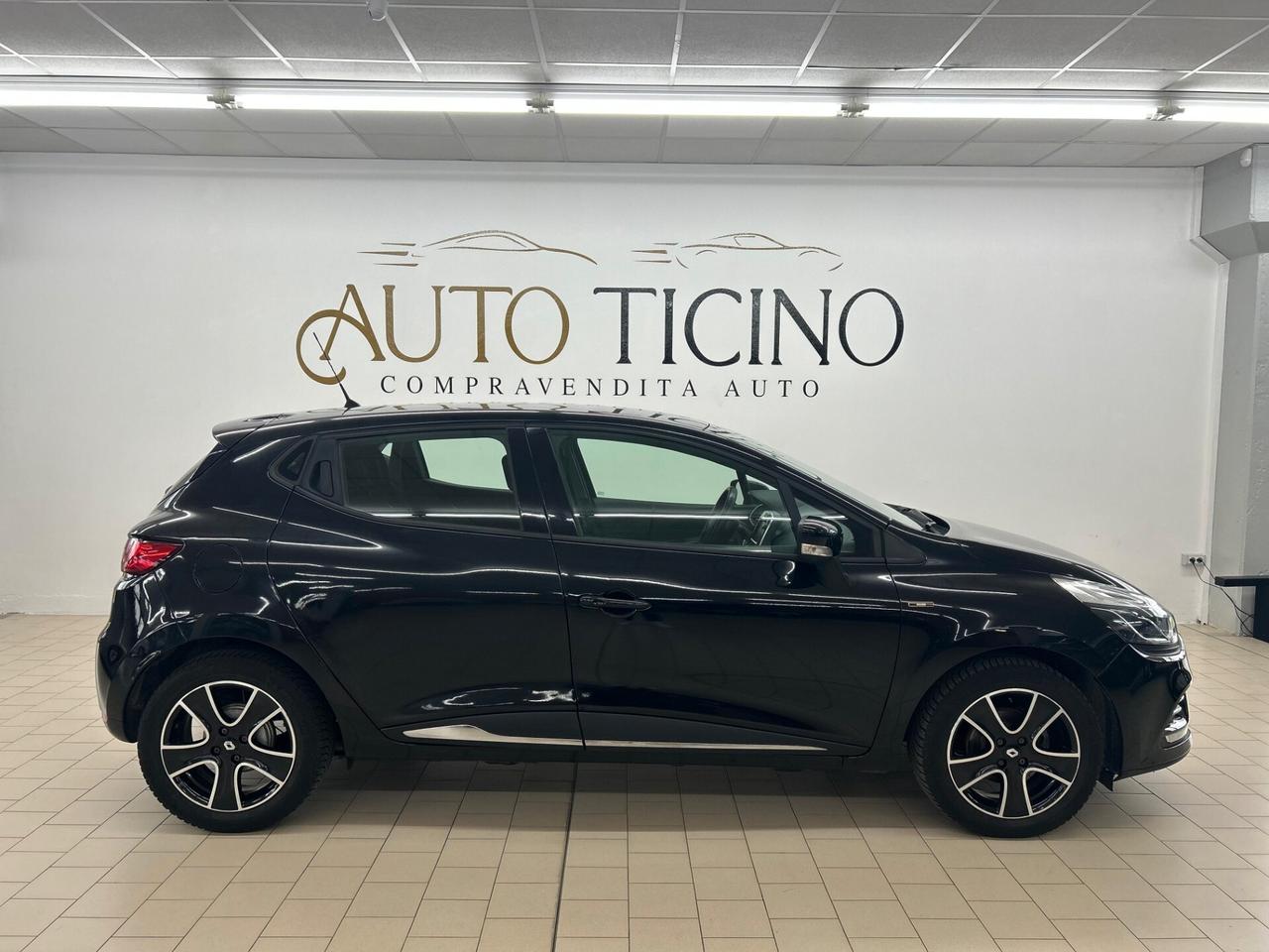 Renault Clio TCe 12V 75 CV 5 porte Moschino Intens