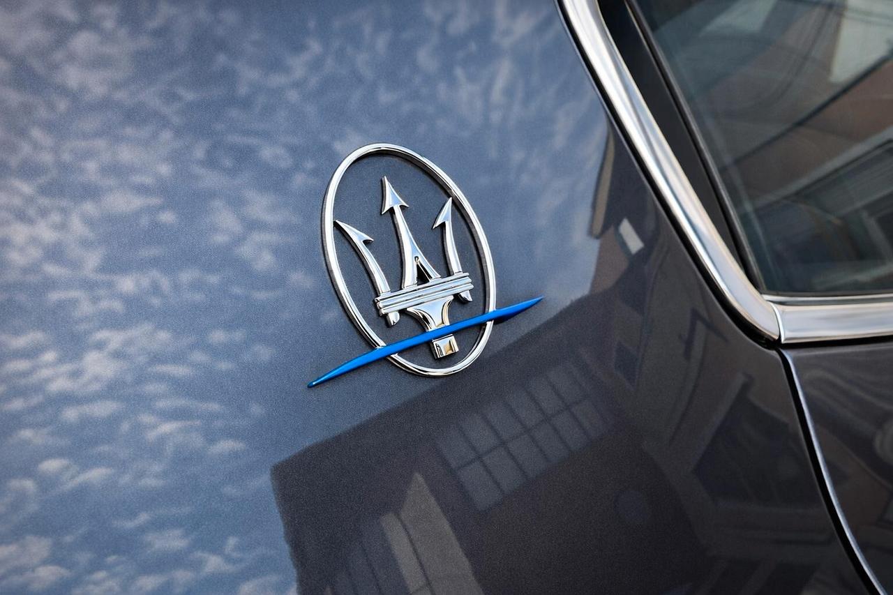 Maserati Ghibli 330 CV MHEV GRANSPORT