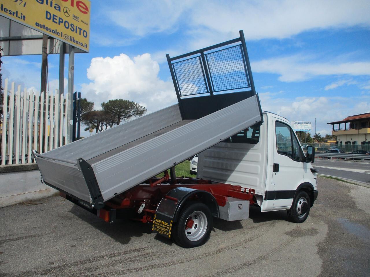 Iveco Daily 35C15 2.8 150CV RIBALTABILE TRILAT. TAGLIANDATO