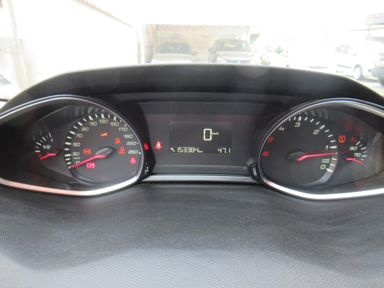 Peugeot 308 BlueHDi 130 S&S Business