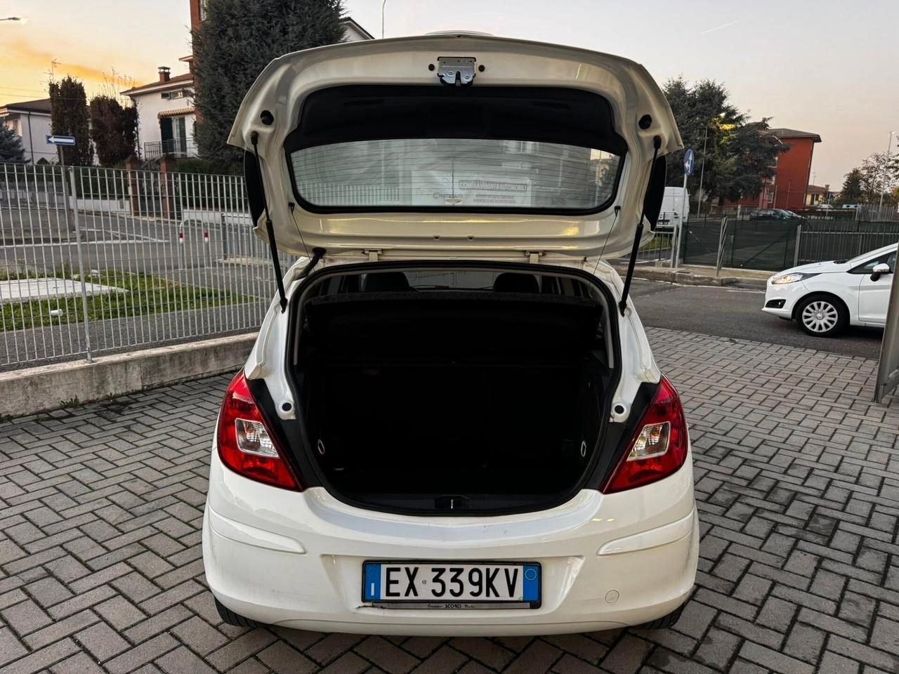 Opel Corsa 1.2 85CV 5 porte GPL-TECH Edition