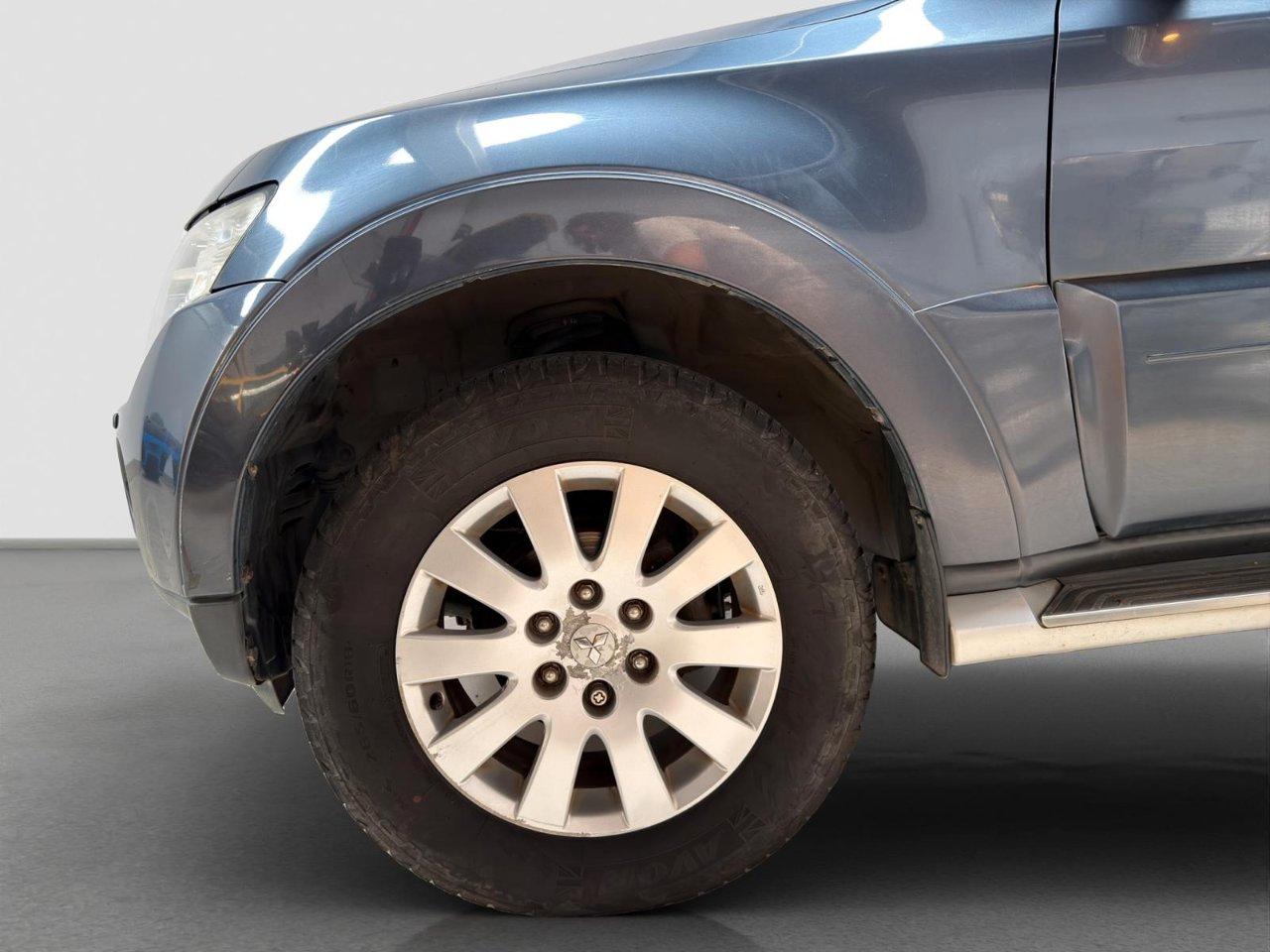 Mitsubishi Pajero 3 Porte Pajero 3p 3.2 CR Instyle auto