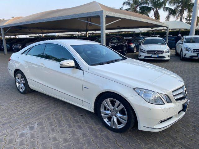 MERCEDES-BENZ E 220 CDI Coupé BlueEFFICIENCY Avantgarde