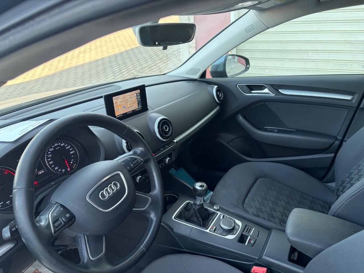 Audi A3 SPB 1.6 TDI 8v 2015 “passaggio incluso!!!”