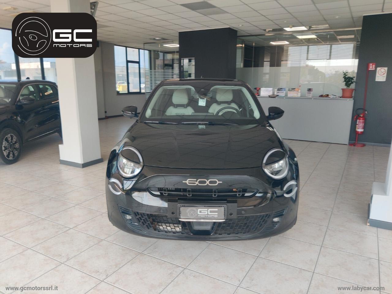 Fiat 600 Hybrid 100 CV DCT MHEV