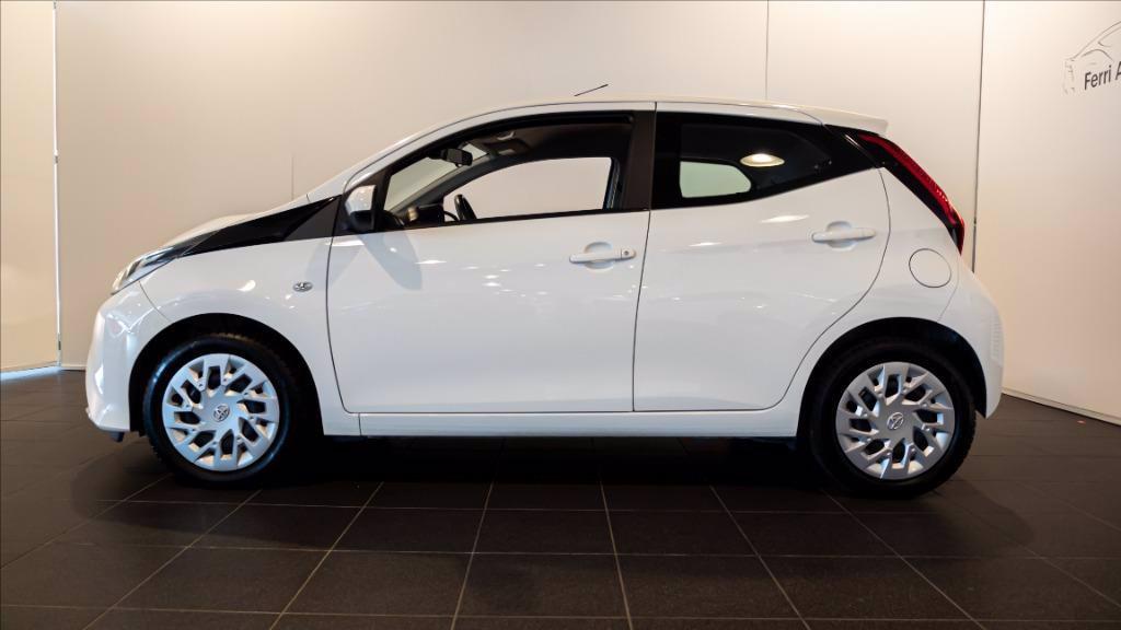 TOYOTA Aygo 5p 1.0 x-play 72cv del 2021