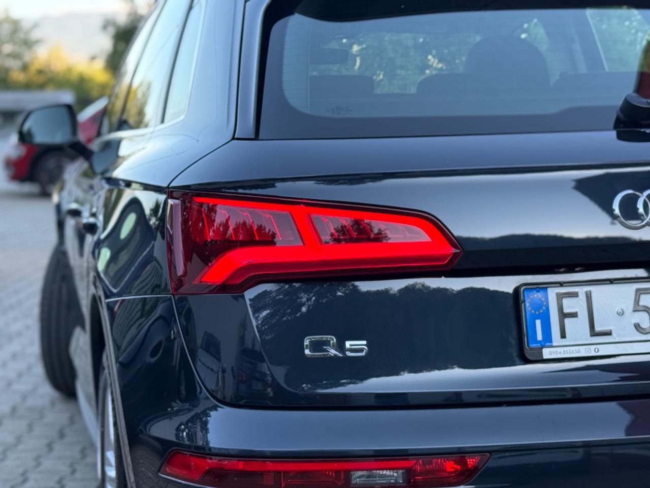 Audi Q5 2.0 TDI 150 CV Business Sport