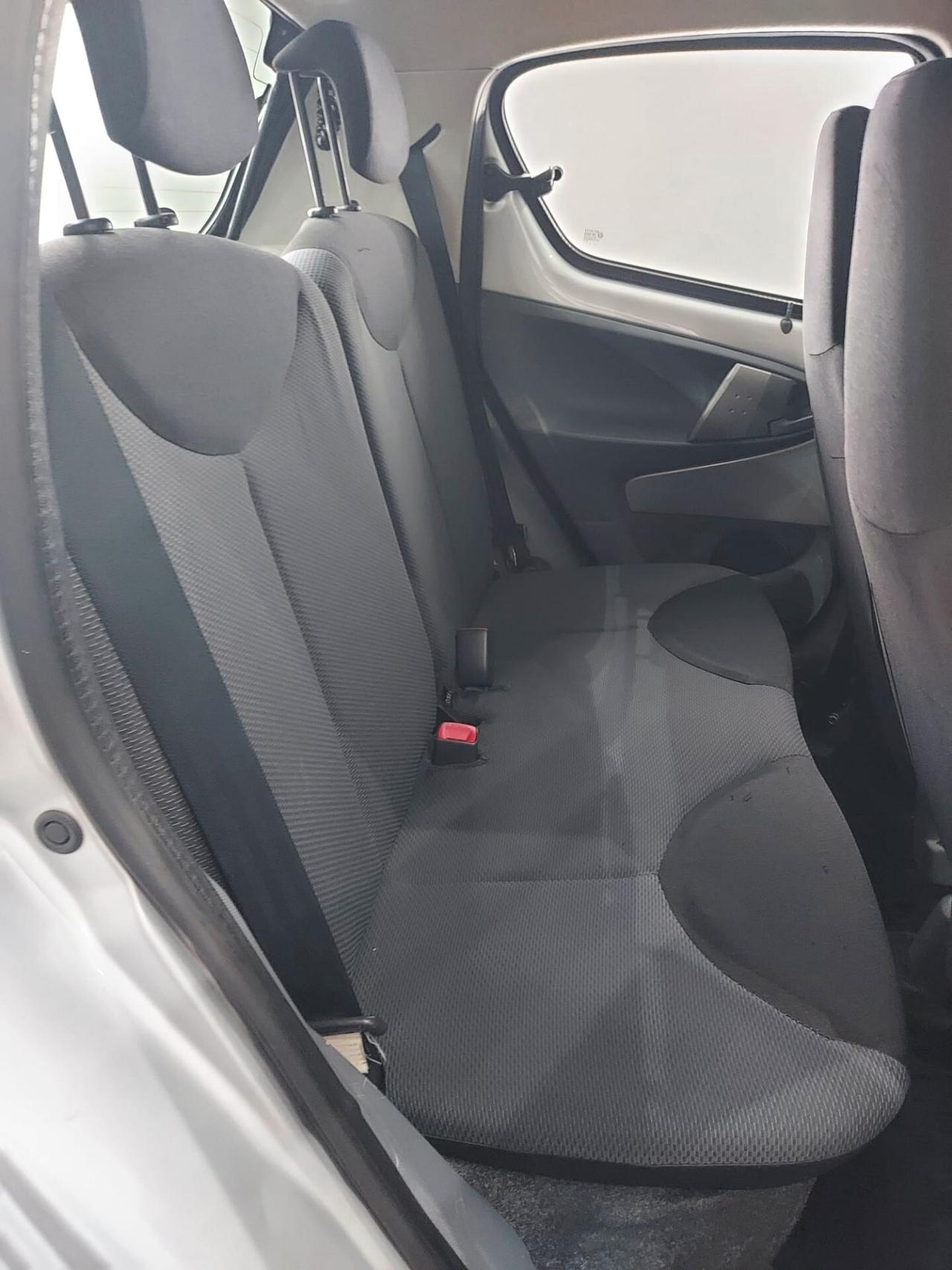 Toyota Aygo 1.0 12V VVT-i 5 porte Sol automatico