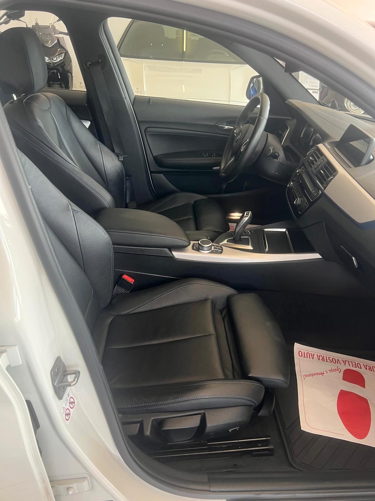 Bmw 118 Serie 1 F/20-21 118i Msport 5p auto SERVICE