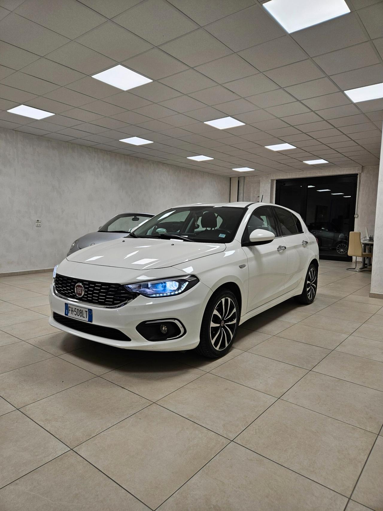 Fiat Tipo 1.6 Mjt S&S 5 porte Lounge