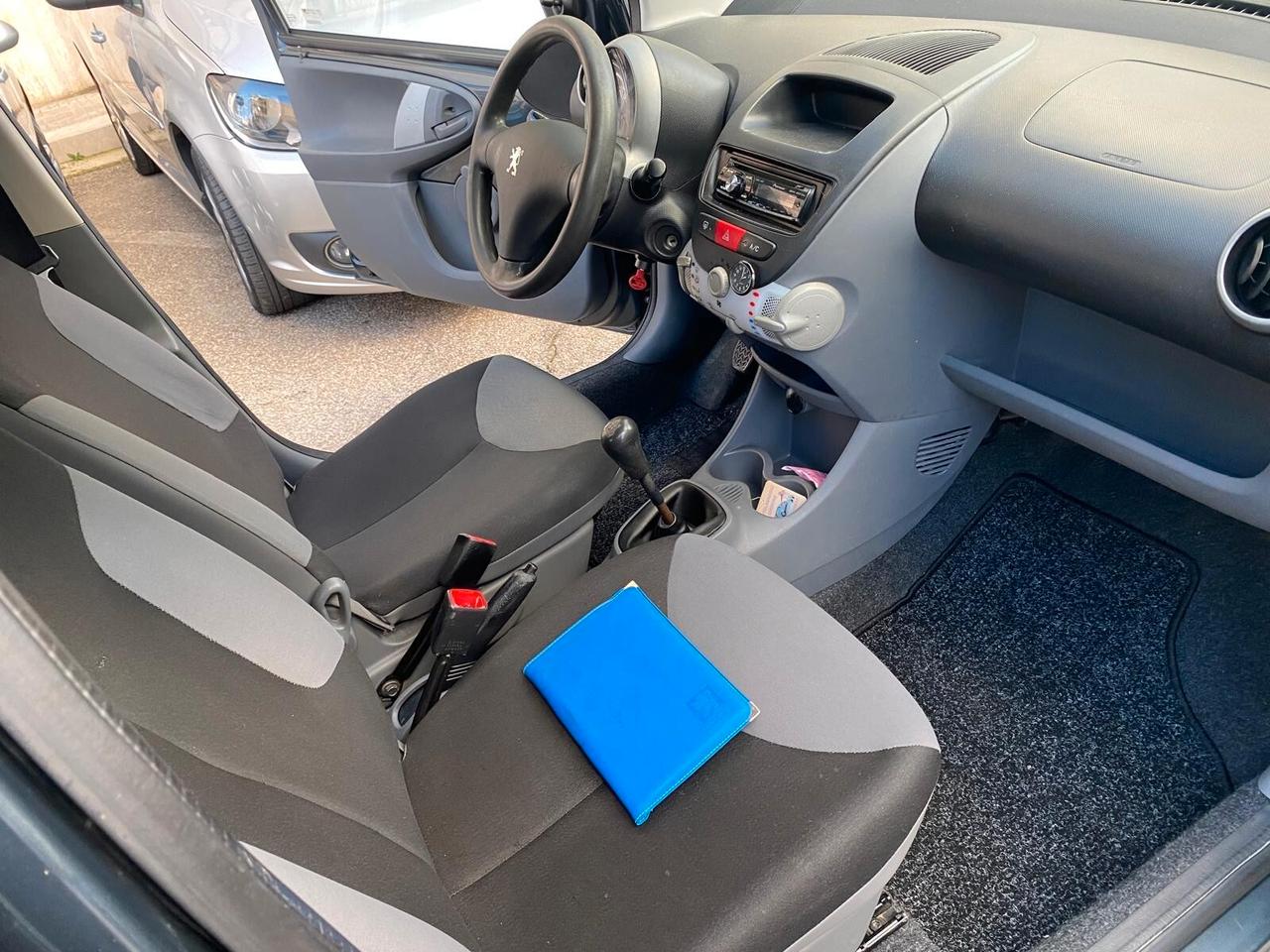 Peugeot 107 1.0 12v Allure Sweet Years