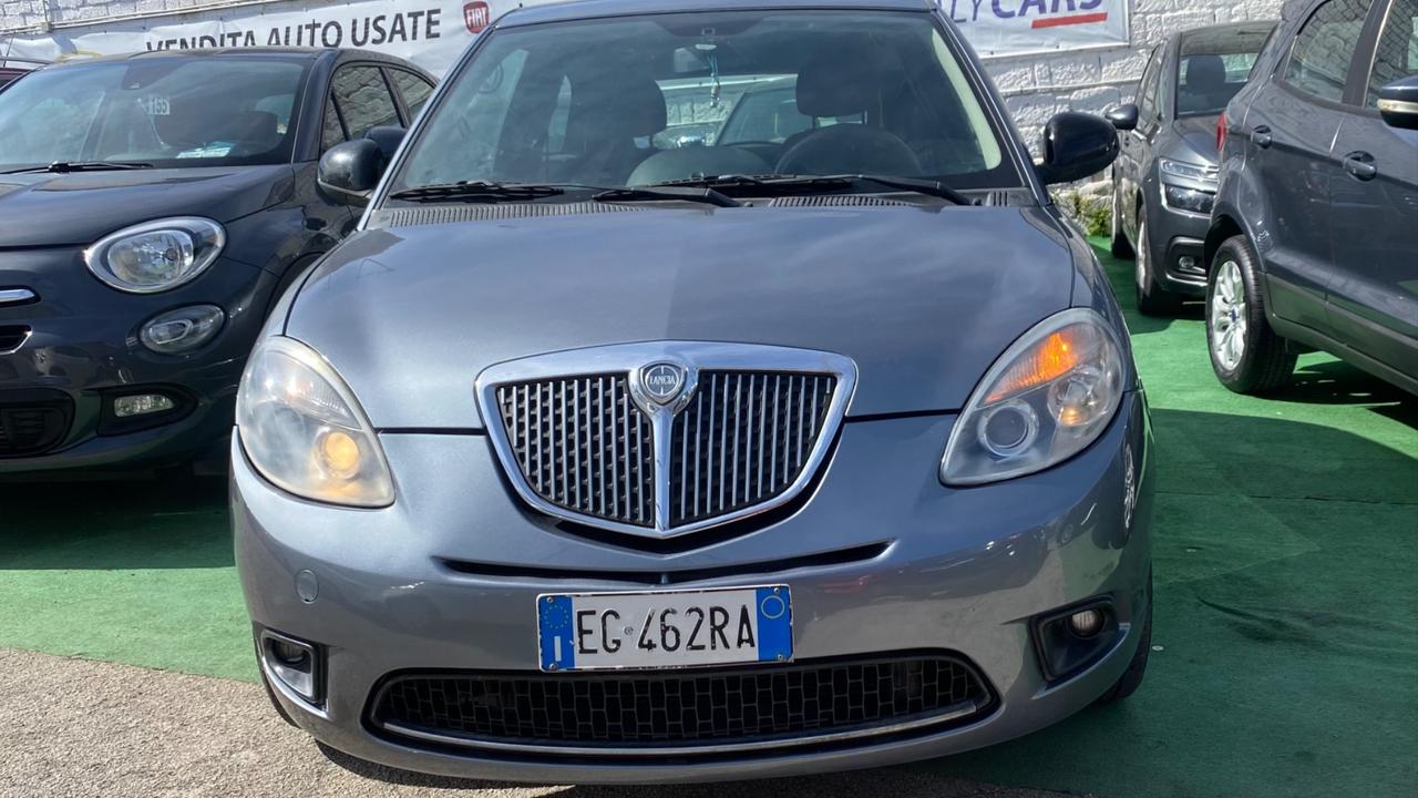 Lancia Ypsilon 1.2 69 CV Platinum B/GPL