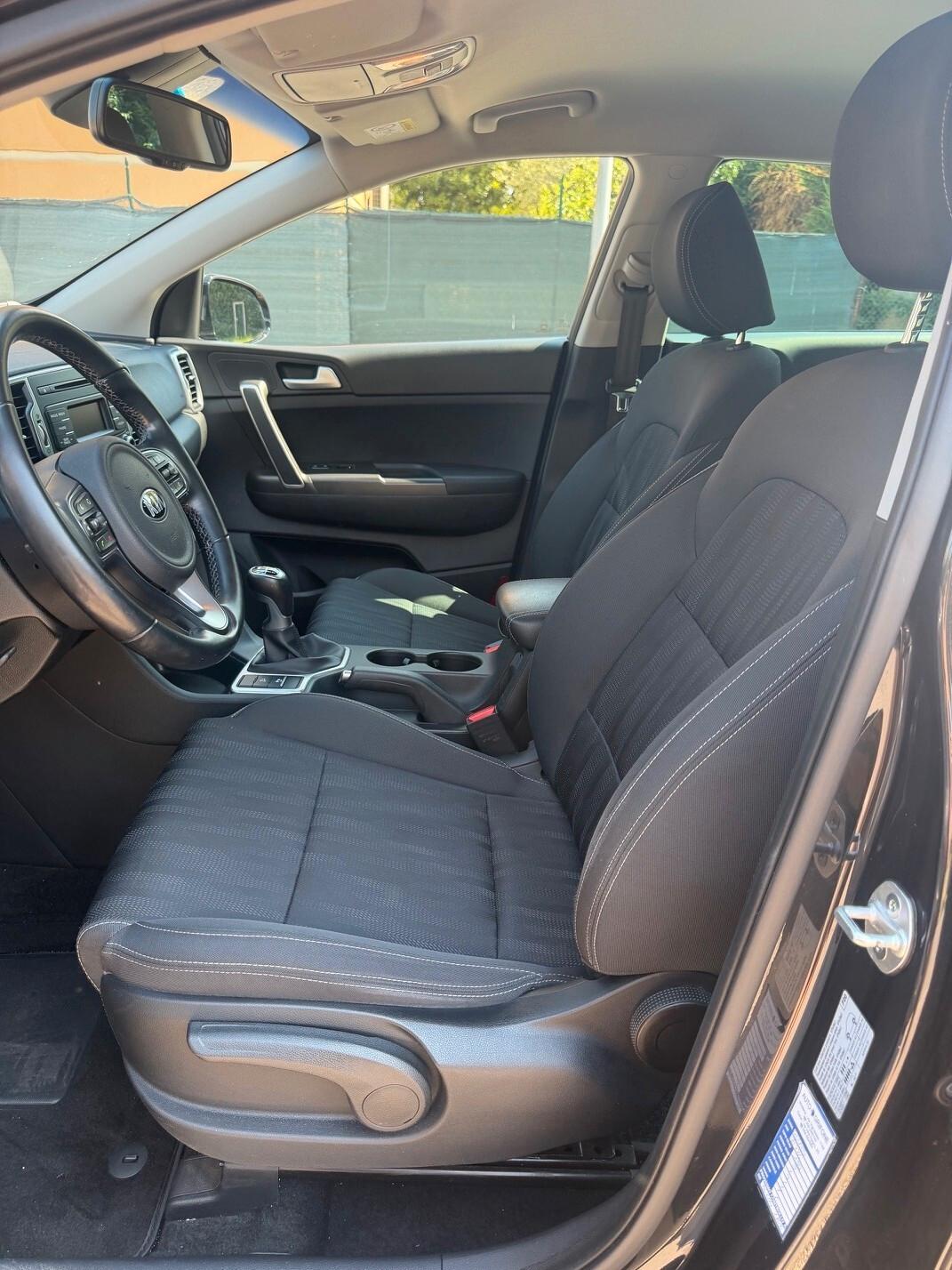 Kia Sportage 1.6 - NEOPATENTATI - 12 MESI DI GARANZIA -