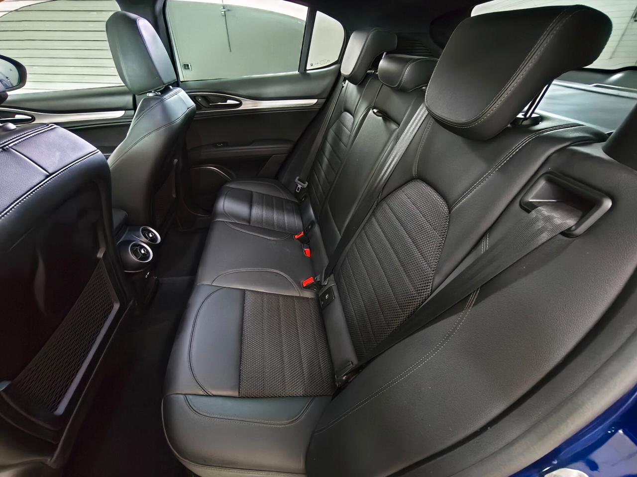 Alfa Romeo Stelvio 2.2 Turbodiesel 190 CV AT8 Q4 Sprint