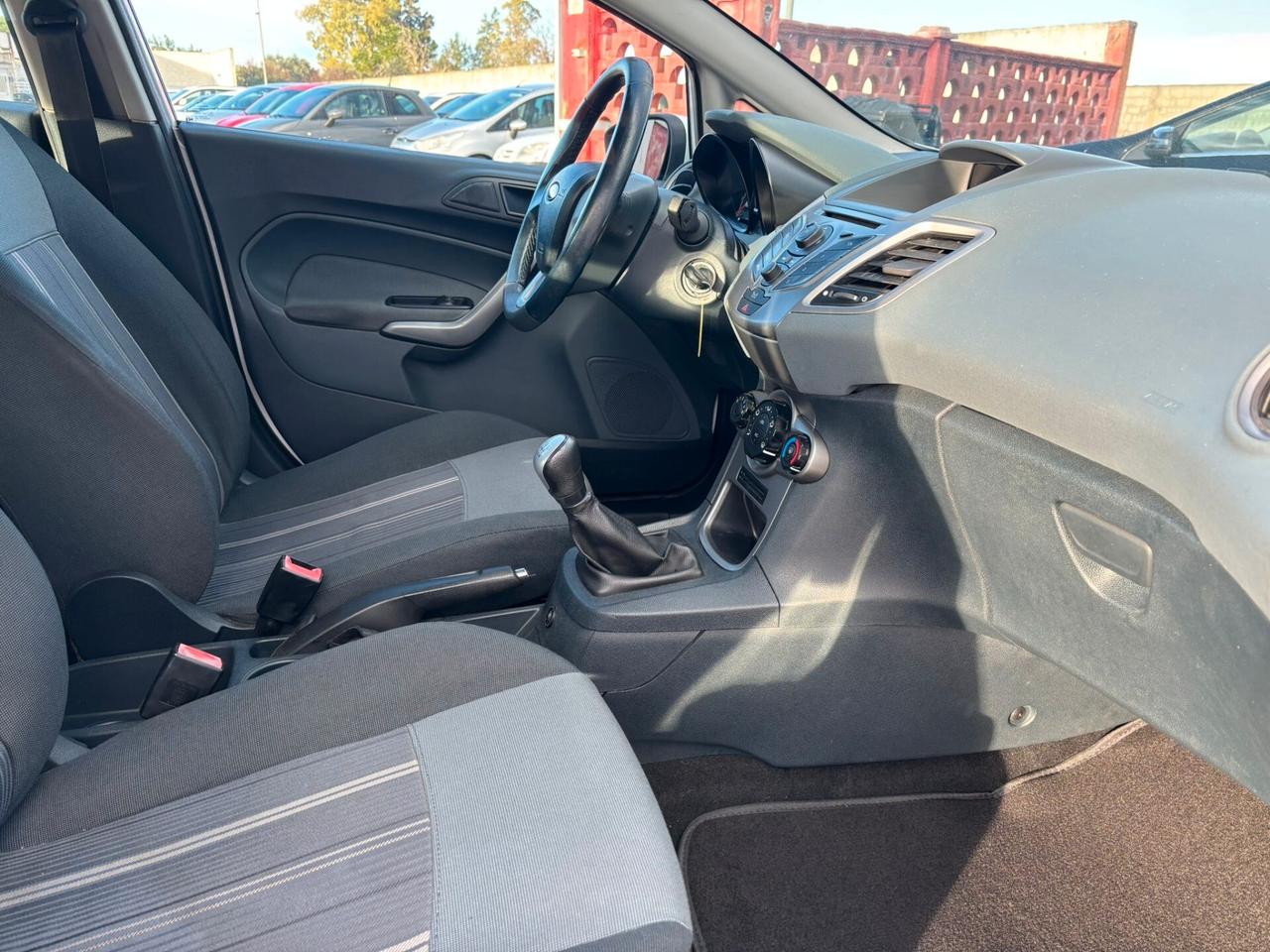 Ford Fiesta 1.4 5 porte Bz.- GPL OTTIME CONDIZIONI