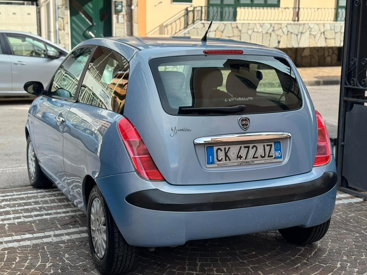 Lancia Ypsilon 1.2 16V Platino