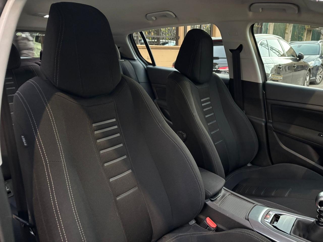 Peugeot 308 1.6 e-HDi 115 CV Stop&Start Allure