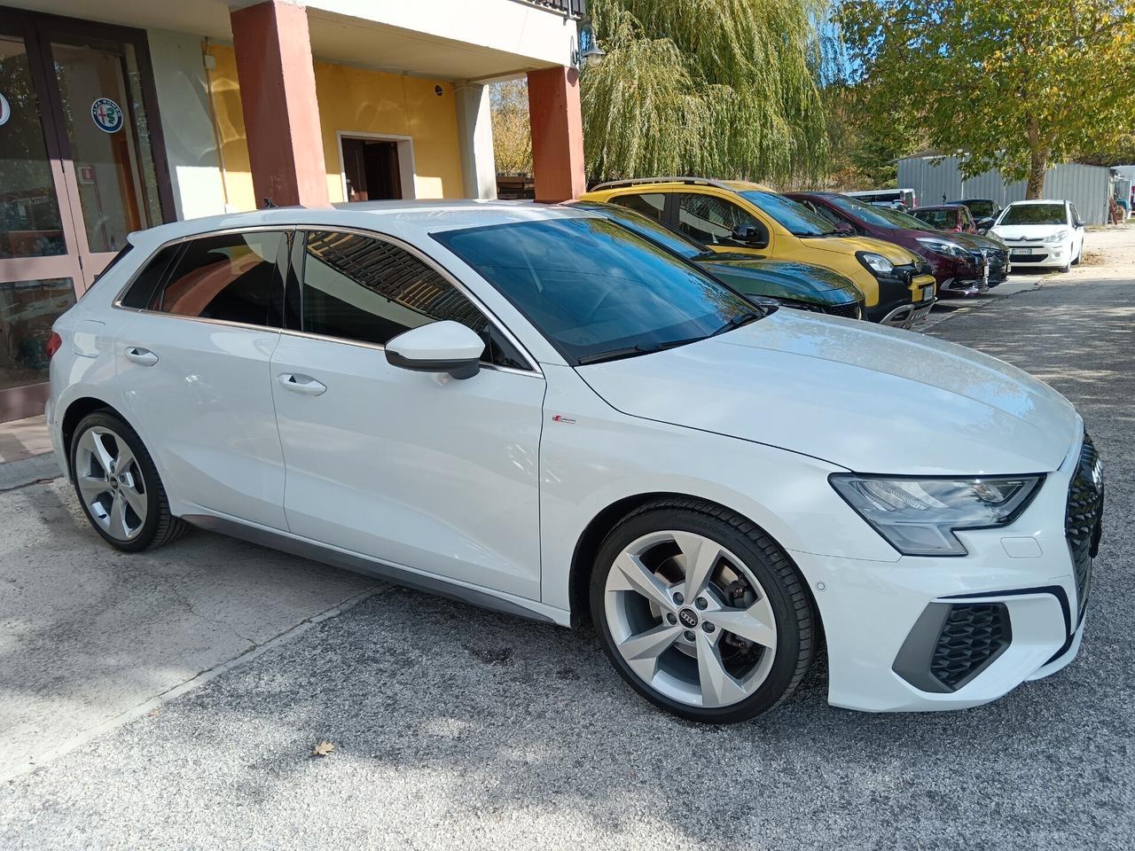 Audi A3 30 2.0 TDI 116CV S-LINE NUOVISSIMA