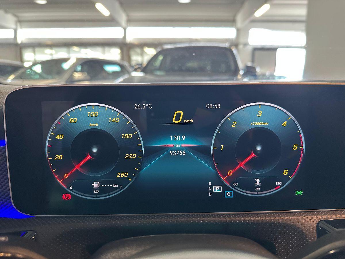 MERCEDES A 180 d Automatic Sport - LUCI AMBIENT - SED.RISCALD - RETROCAMERA -