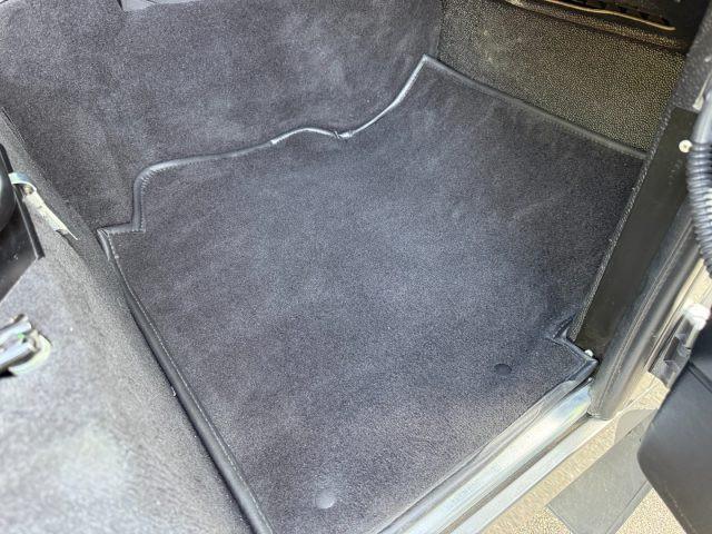 LAND ROVER Defender 90 2.4 S TD4 Station Wagon