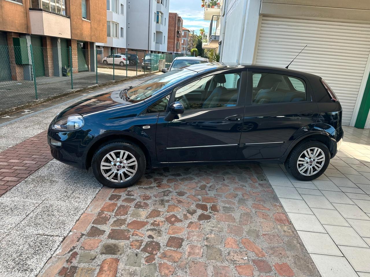 Fiat Punto 1.4 Natural Power (12 RATE)