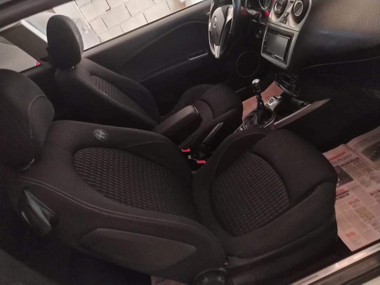 Alfa Romeo MiTo 1.6 JTDm 16V Distinctive 2010