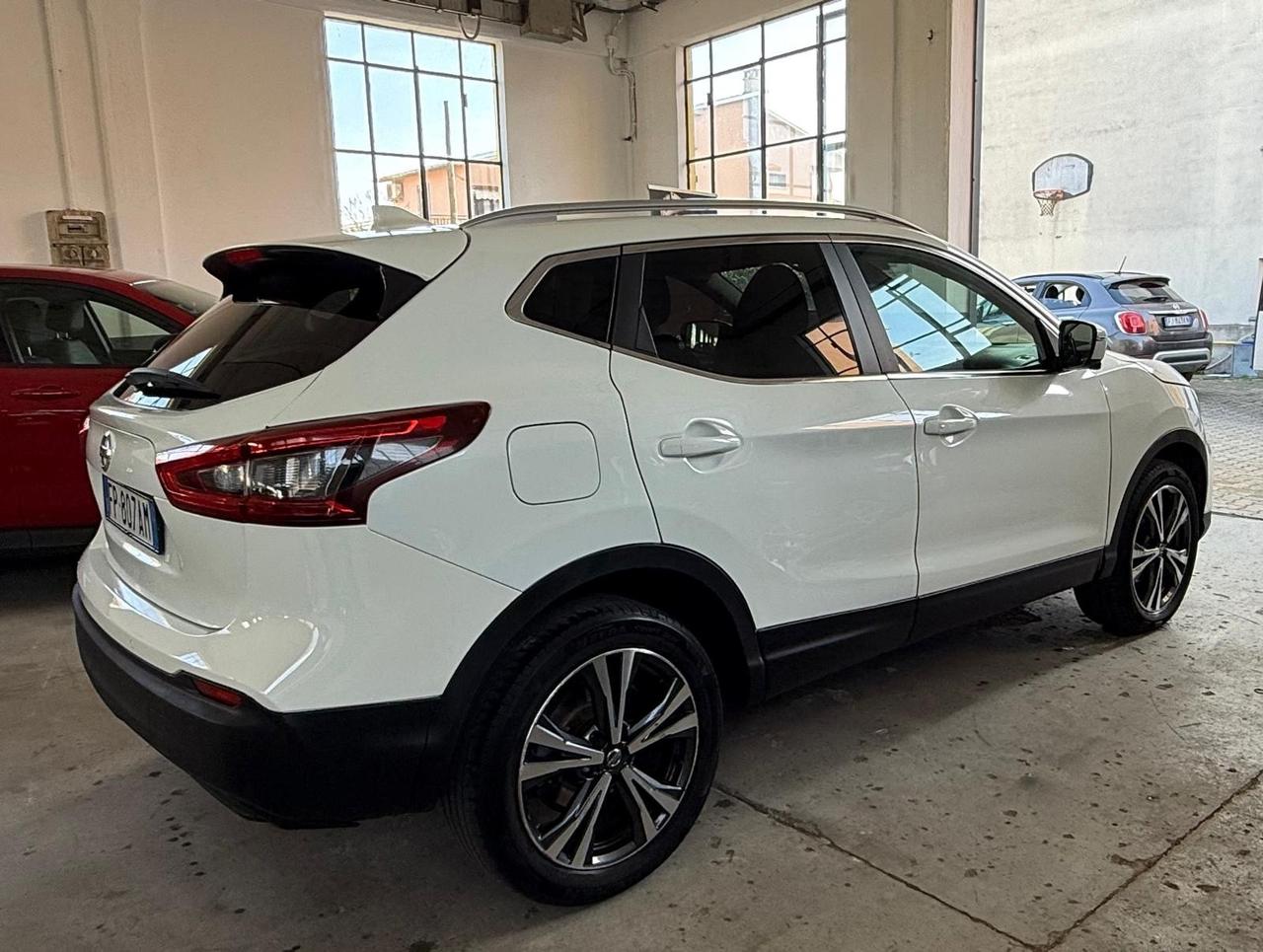 Nissan Qashqai 1.2 DIG-T N-Connecta
