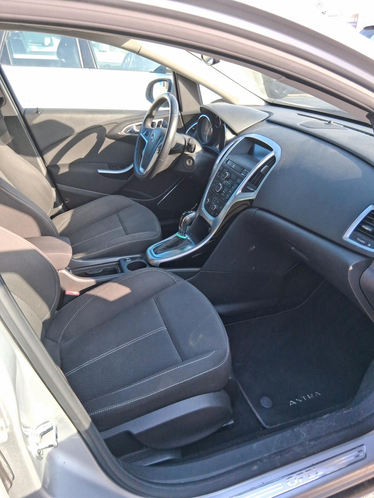 Opel Astra 2.0 CDTI 165CV Sports Tourer aut. Elective