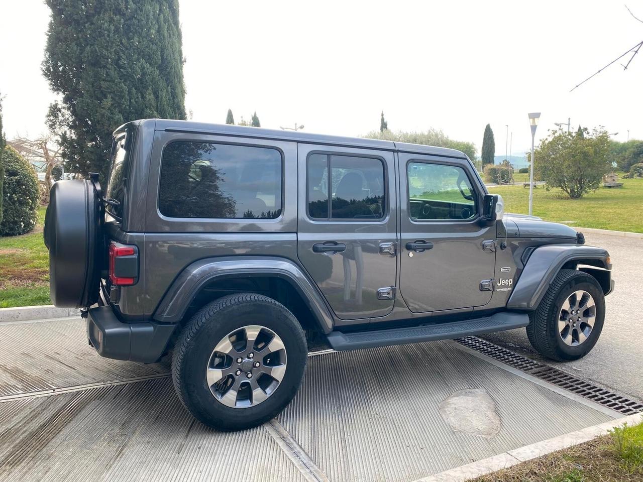 Jeep Wrangler Unlimited 2.2 Mjt Overland
