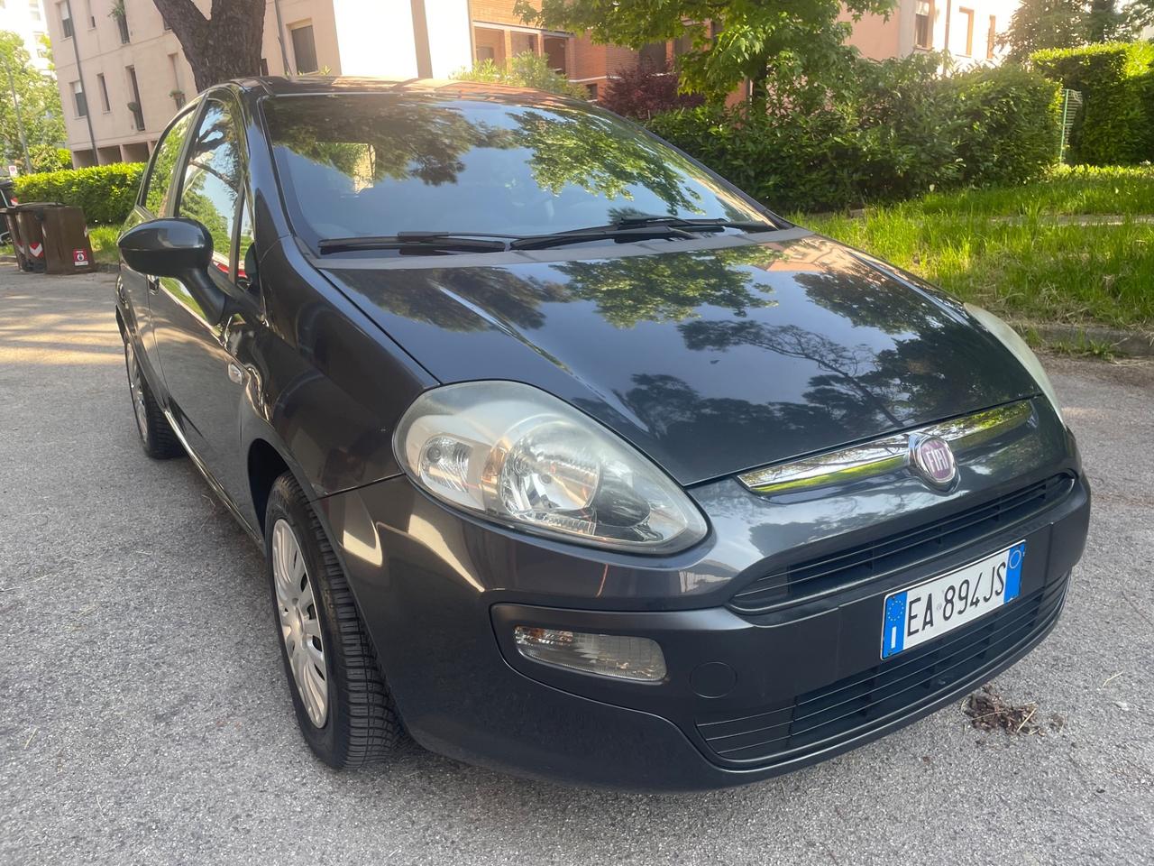 Fiat Punto Evo 1.2 benzina per neo pat pronta al uso